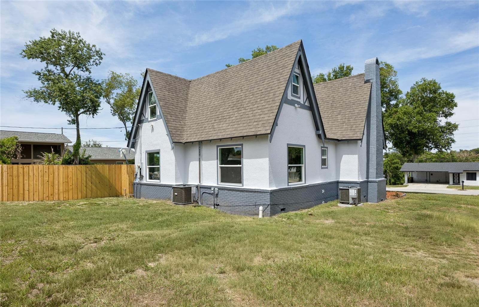 Single Family Residence at 1326 EAST AVE, CLERMONT, photo 4 of 32