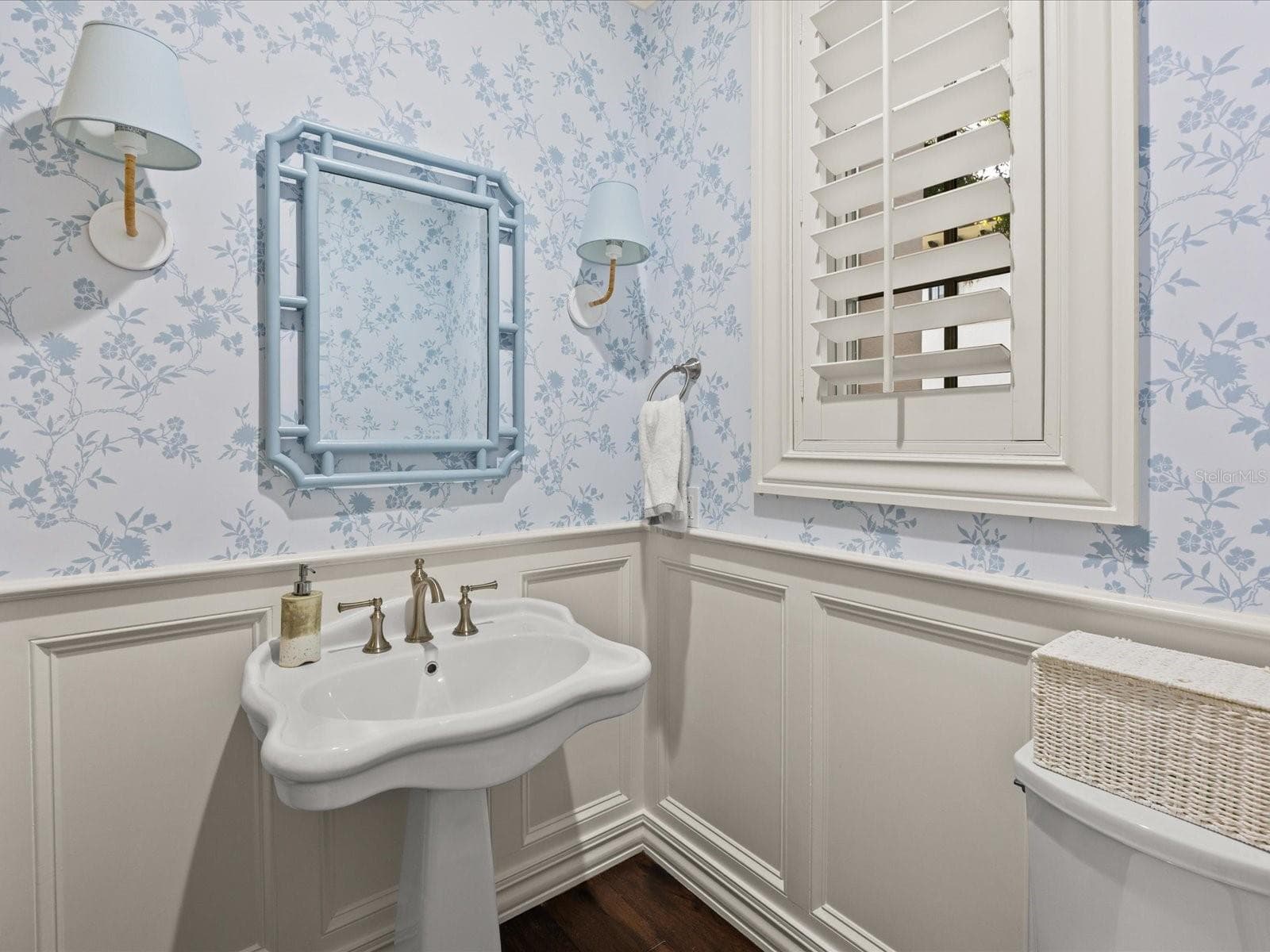 Single Family Residence at 9832 LAUREL VALLEY DR, WINDERMERE, photo 38 of 98