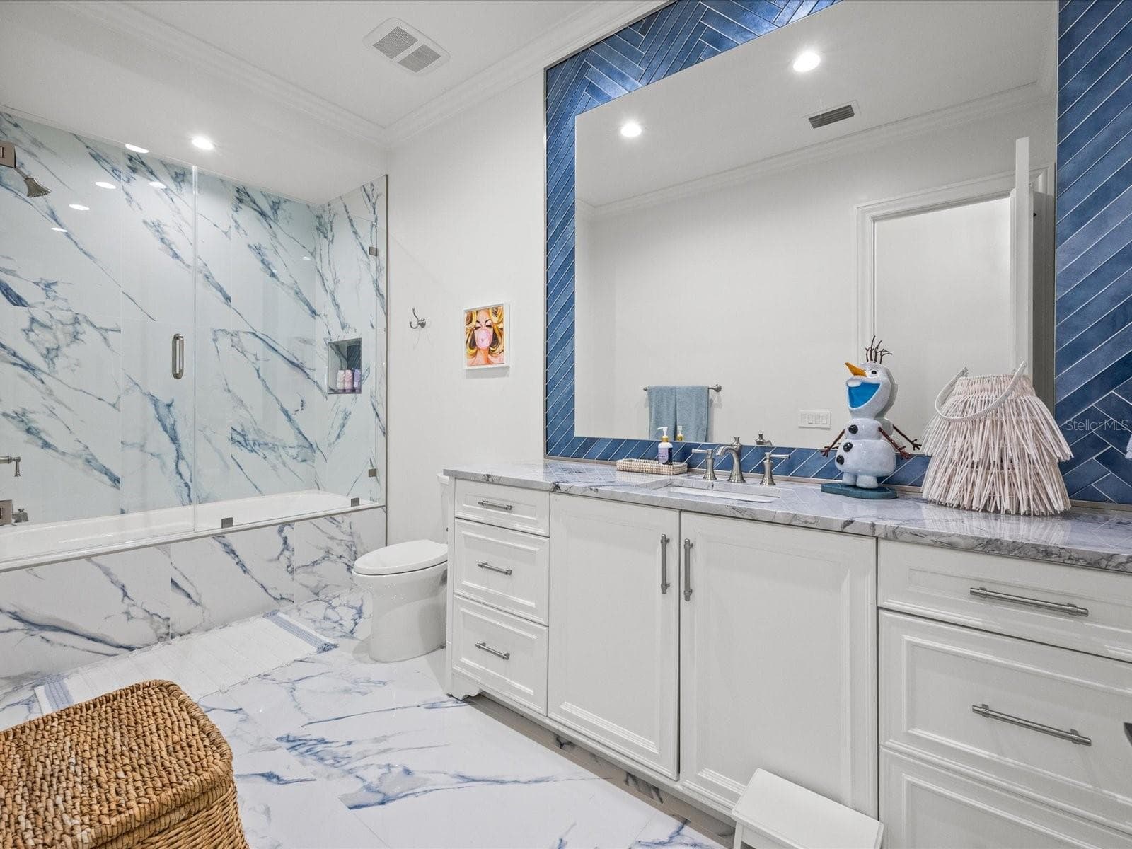 Single Family Residence at 9832 LAUREL VALLEY DR, WINDERMERE, photo 60 of 98