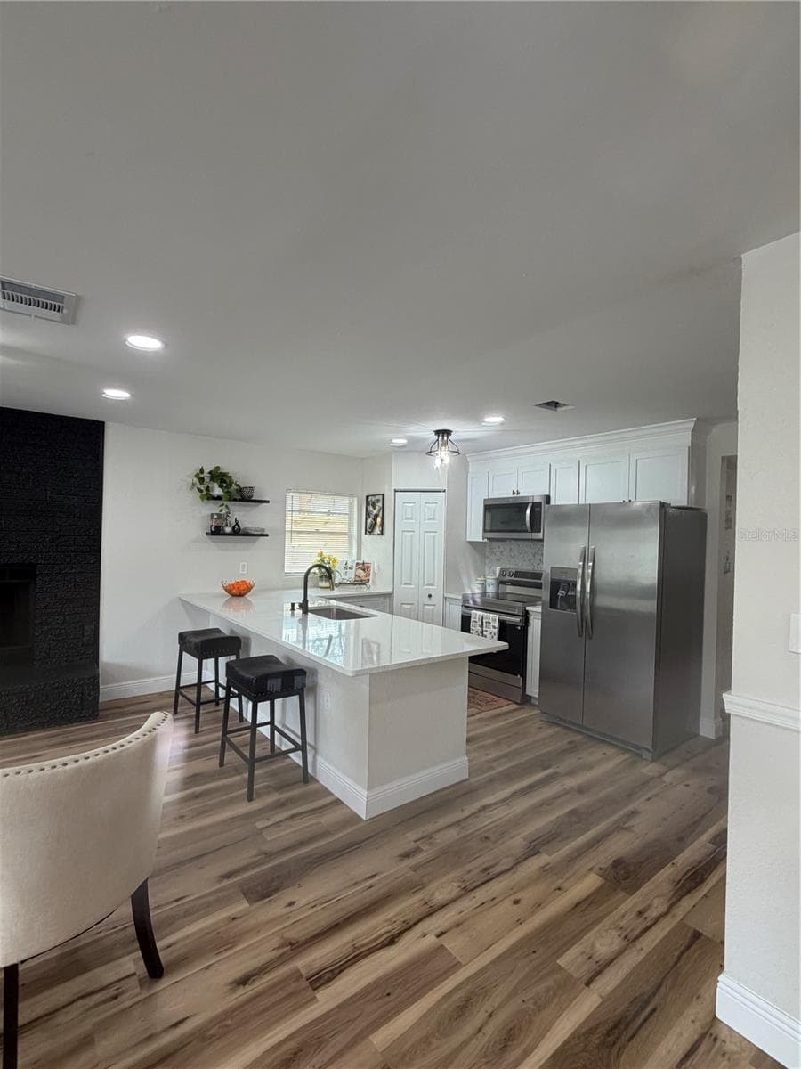 Single Family Residence at 3001 E FERN ST, TAMPA, photo 5 of 30