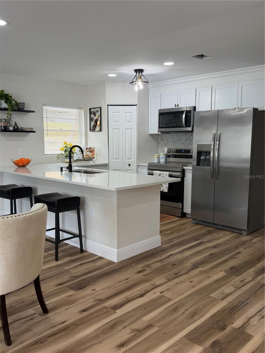 Single Family Residence at 3001 E FERN ST, TAMPA, photo 6 of 30