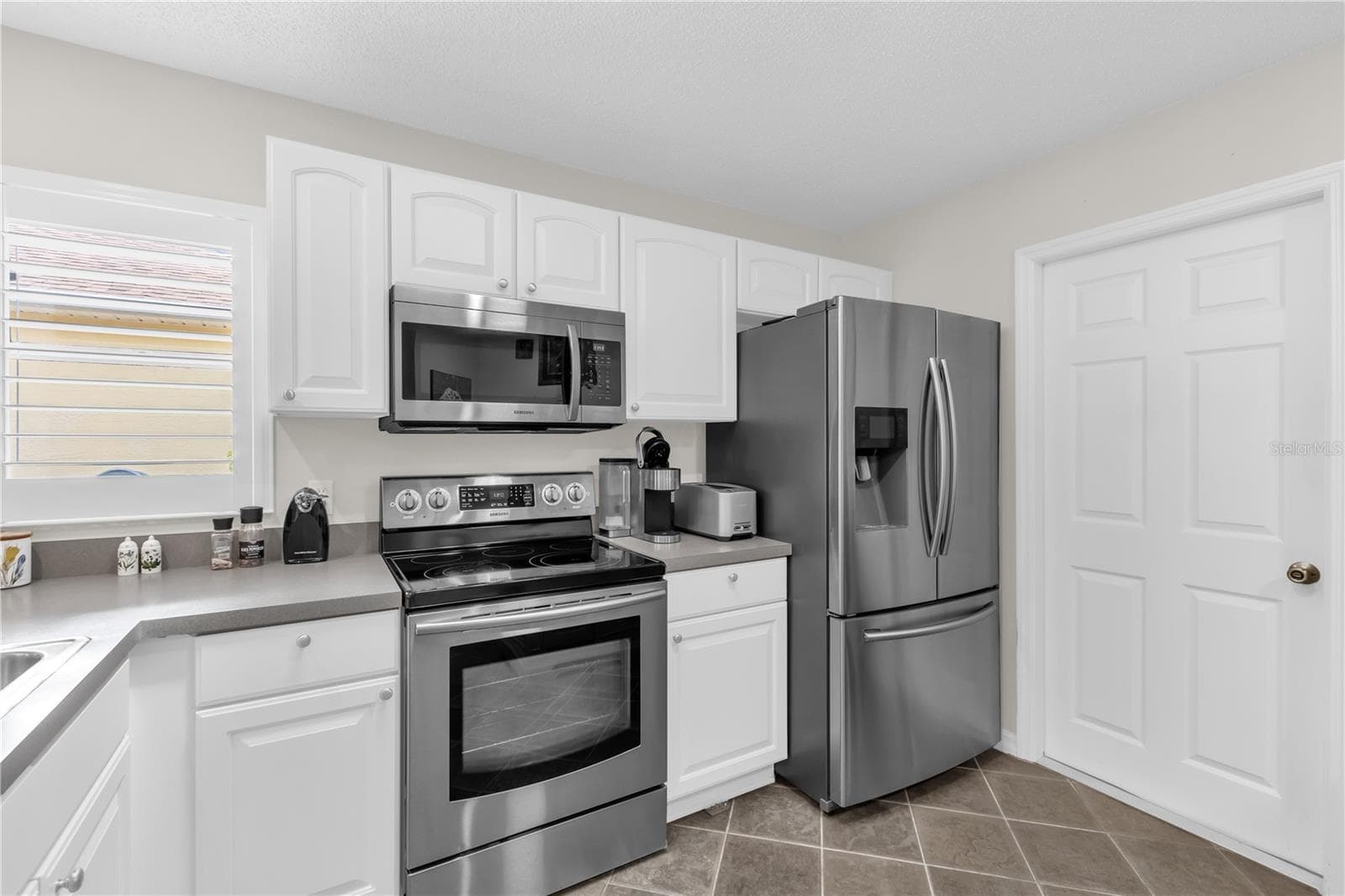 Villa at 1214 SAN BERNARDO RD, THE VILLAGES, photo 13 of 40