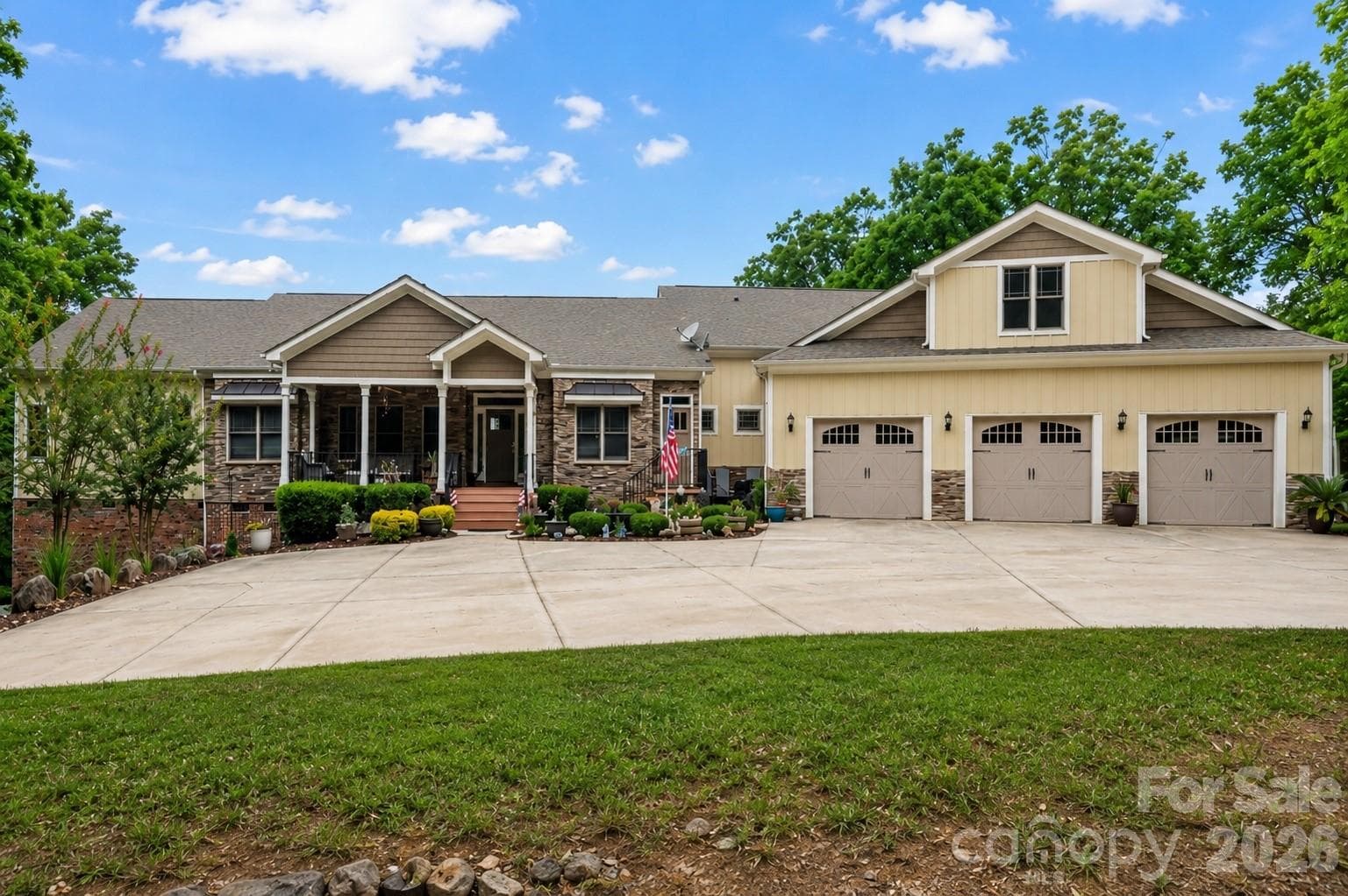 Beautiful custom-built home offering impressive curb appeal and elevated lake community living - Denton