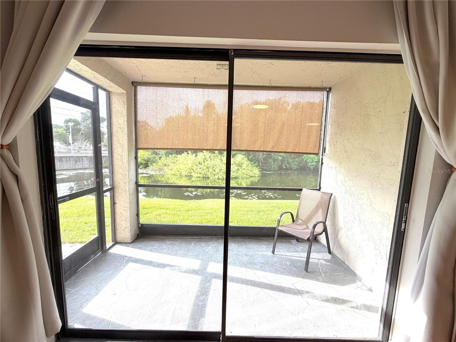Condominium at 2067 HUNTERS GLEN DR #312, DUNEDIN, photo 18 of 43