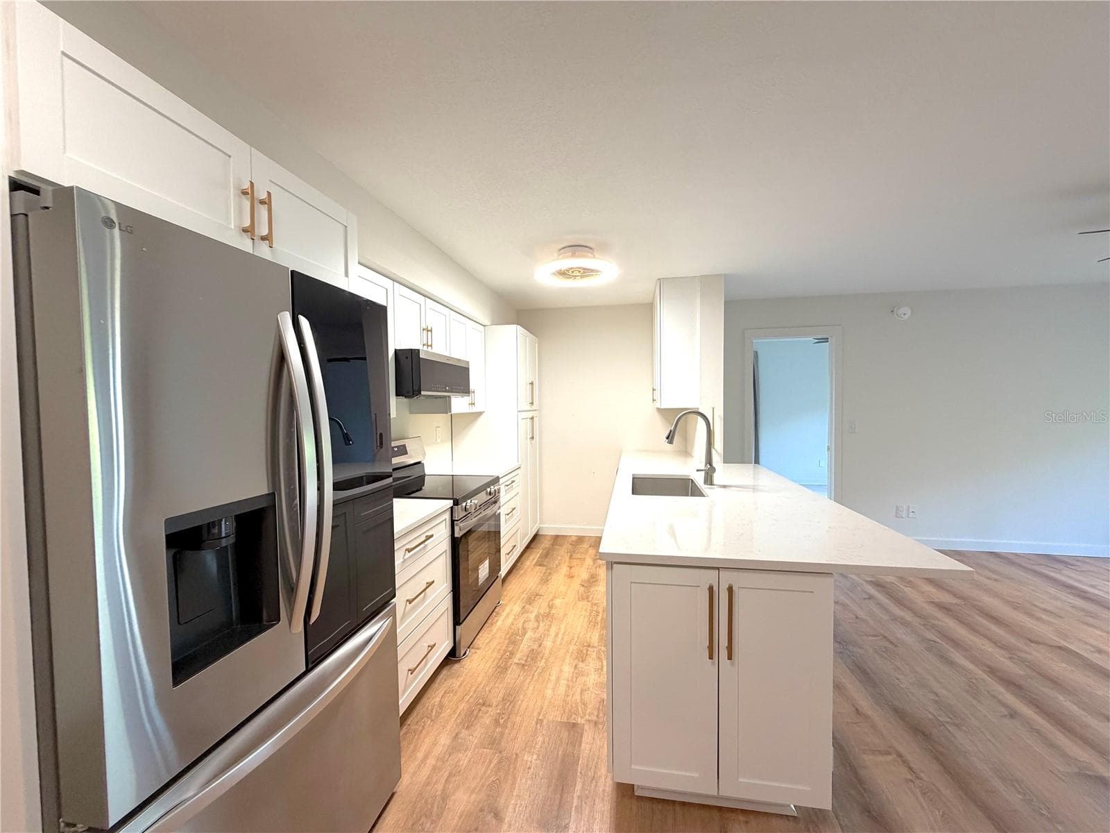 Condominium at 2067 HUNTERS GLEN DR #312, DUNEDIN, photo 20 of 43
