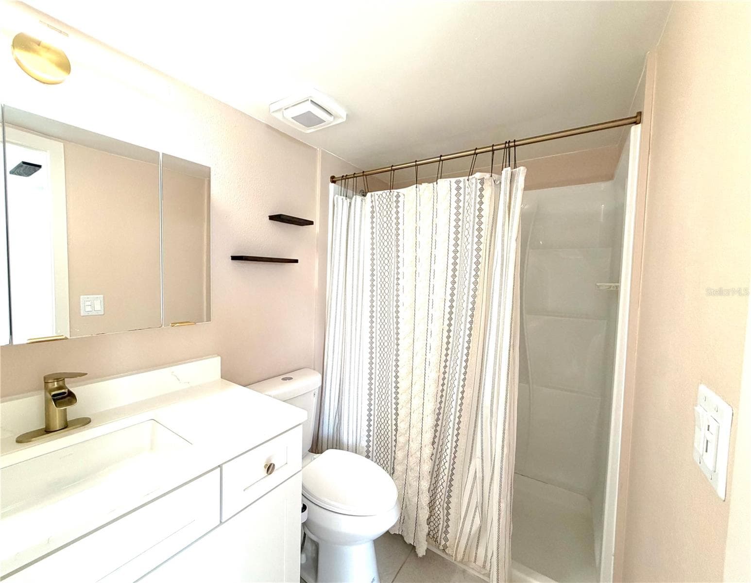 Primary bathroom - 2067 HUNTERS GLEN DR #312, DUNEDIN
