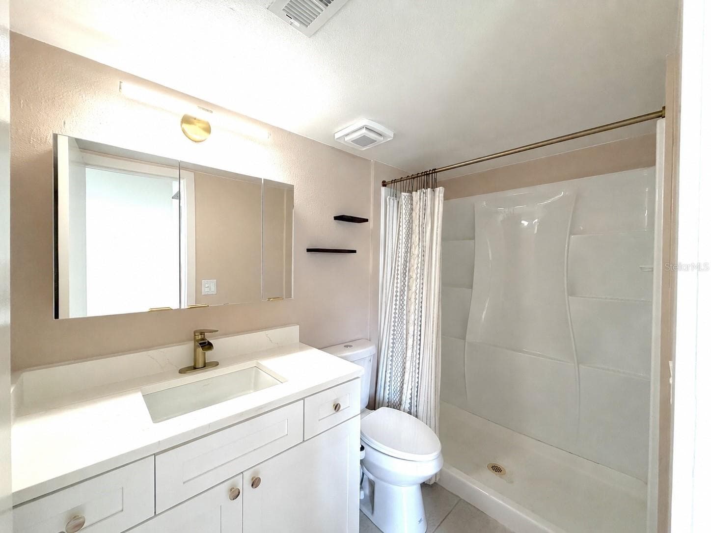 Primary bathroom - 2067 HUNTERS GLEN DR #312, DUNEDIN