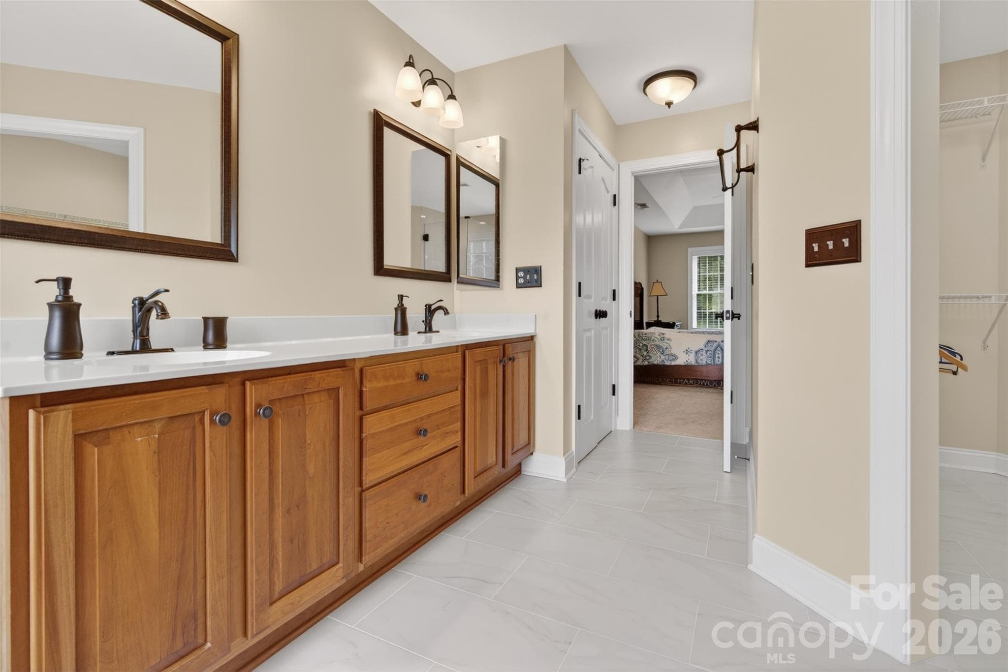primary bath- upgraded - 1900 Crestgate Drive, Waxhaw
