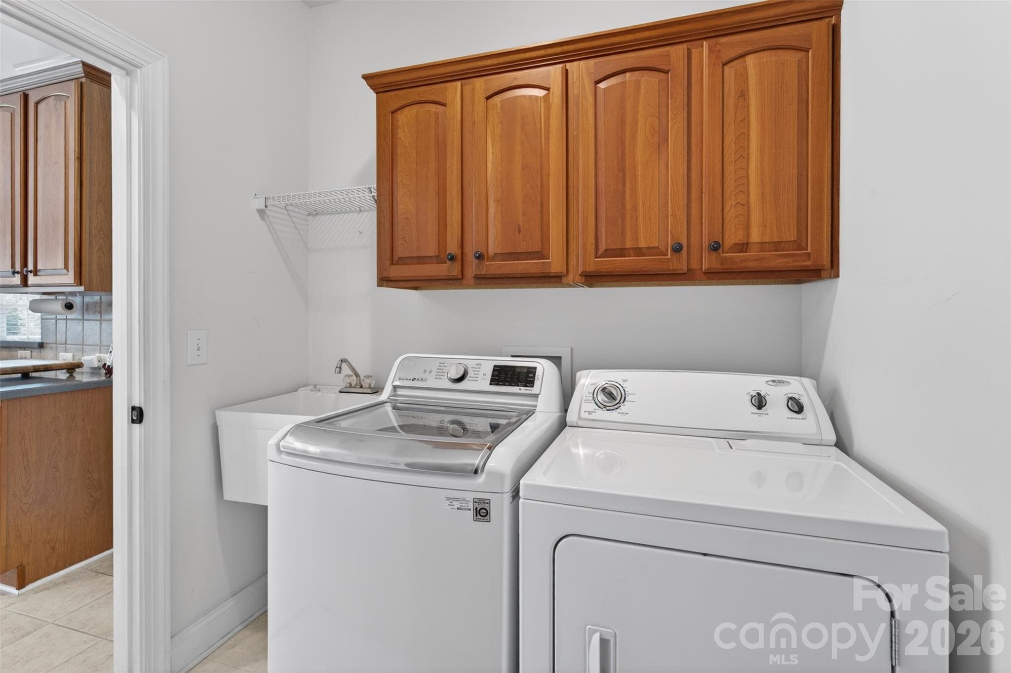 laundry - 1900 Crestgate Drive, Waxhaw