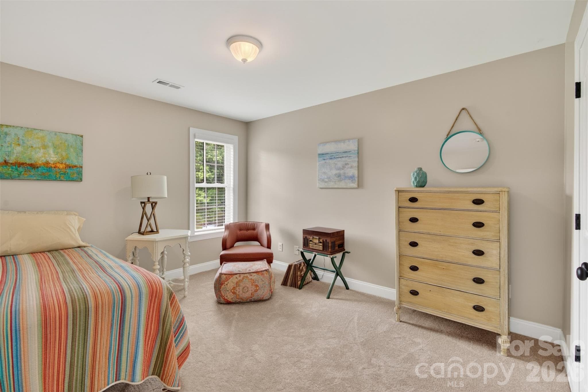 guest room 1 - 1900 Crestgate Drive, Waxhaw