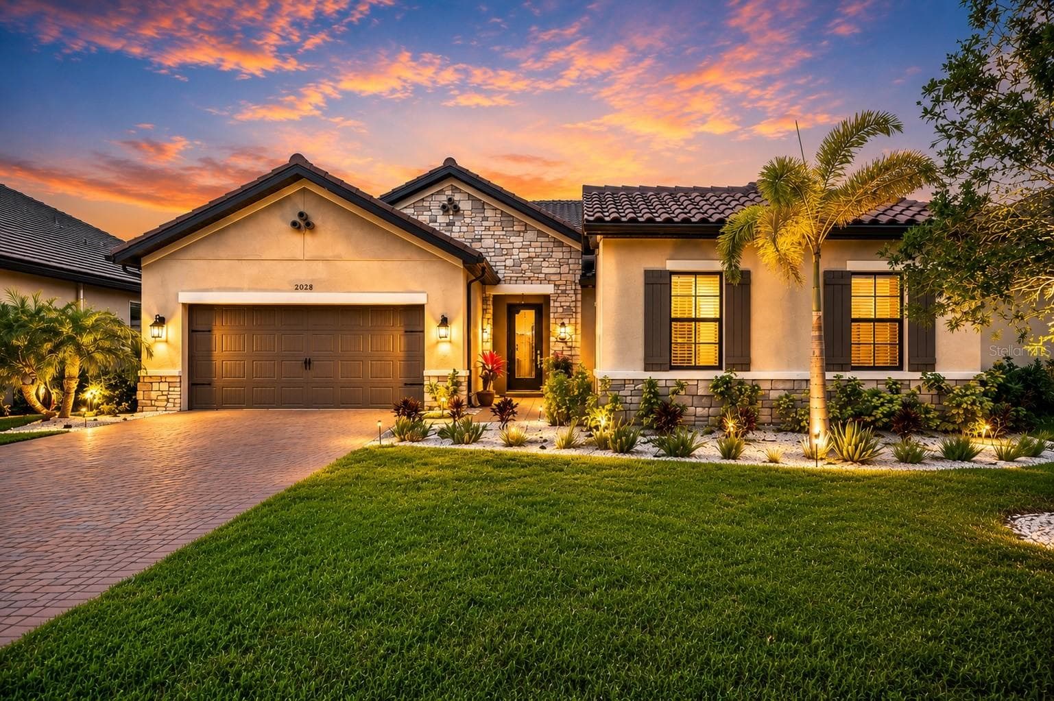2028 WOODLEAF HAMMOCK CT