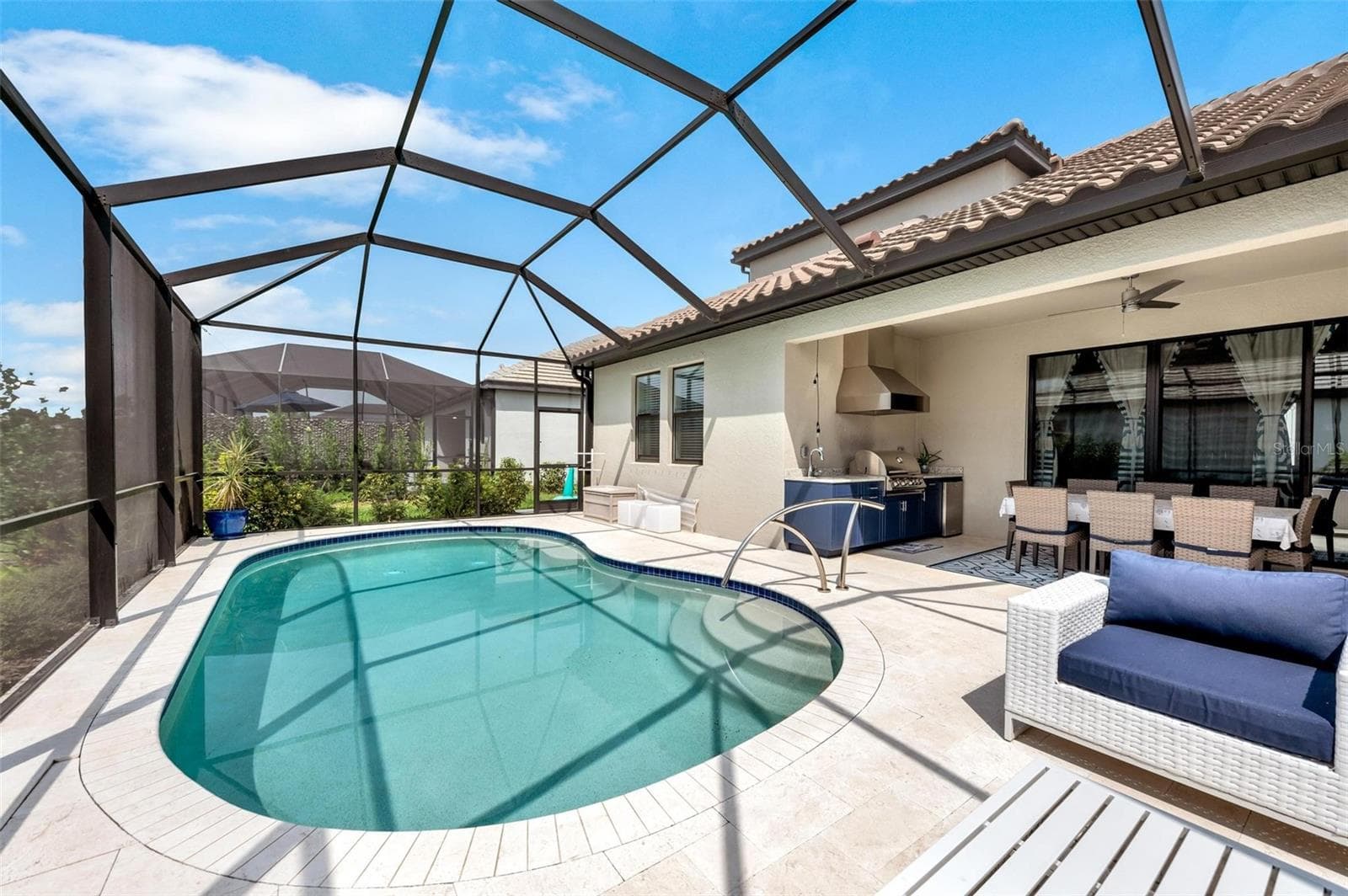 Single Family Residence at 2028 WOODLEAF HAMMOCK CT, BRADENTON, photo 5 of 38