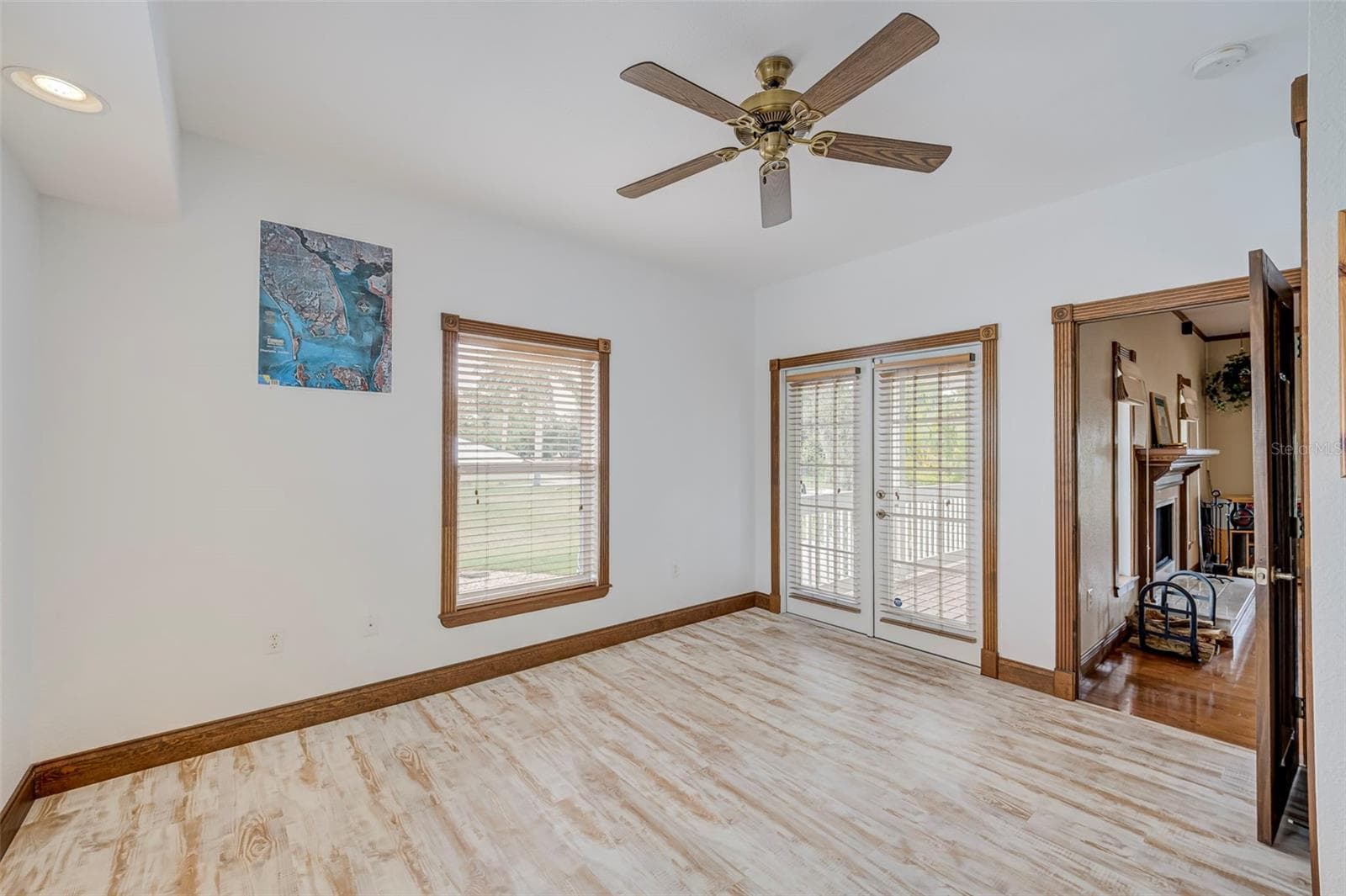Single Family Residence at 740 W VIRGINIA AVE, PUNTA GORDA, photo 12 of 34