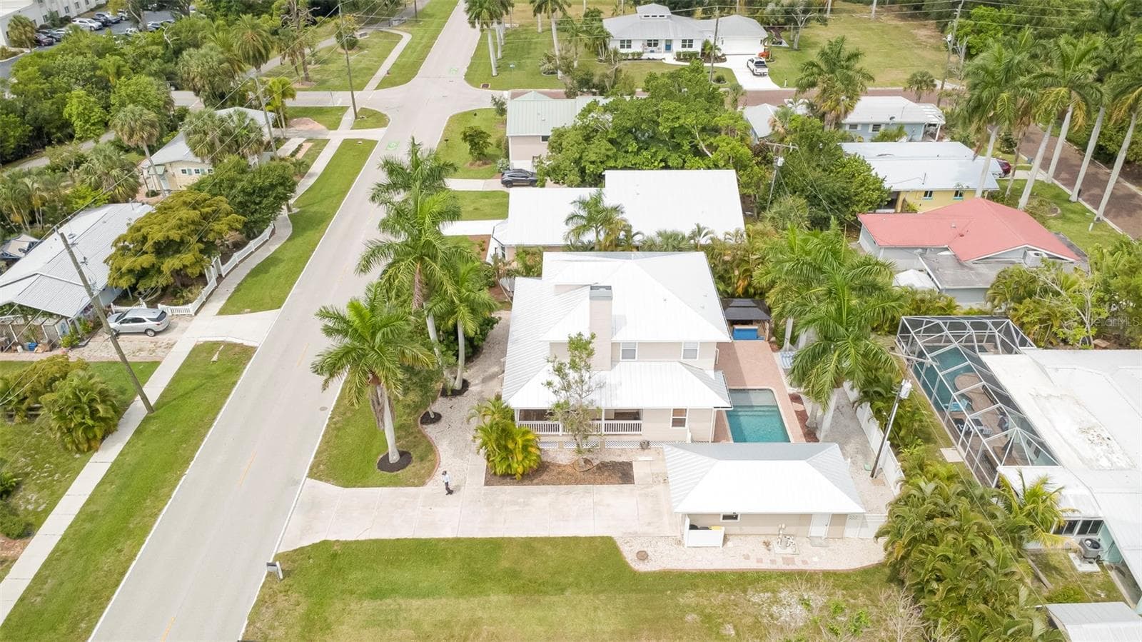 Single Family Residence at 740 W VIRGINIA AVE, PUNTA GORDA, photo 29 of 34