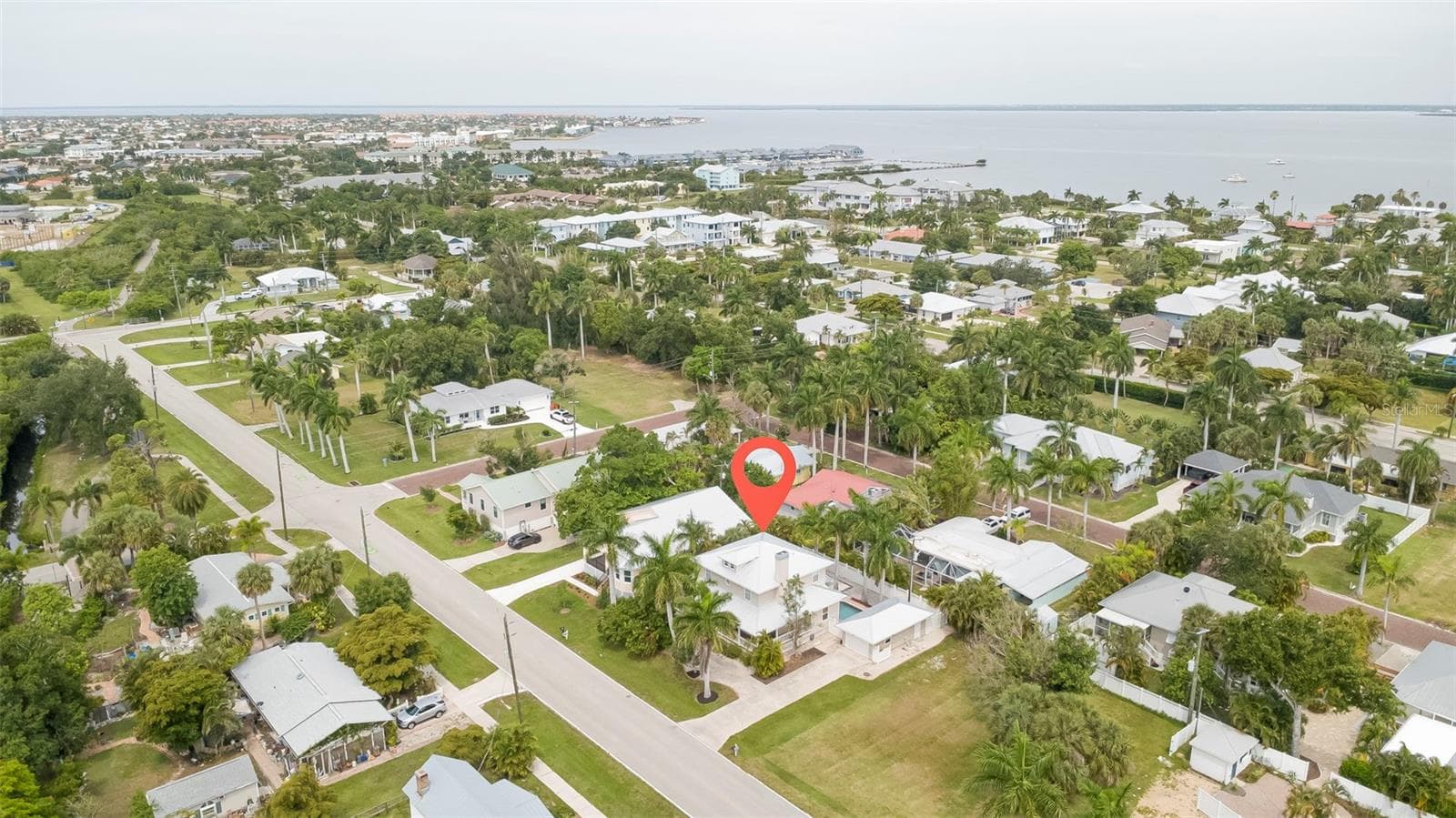 Single Family Residence at 740 W VIRGINIA AVE, PUNTA GORDA, photo 32 of 34