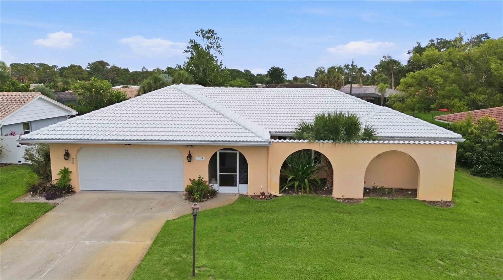 119 VAN DYCK DR
