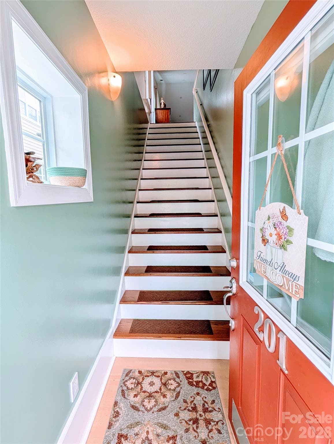 Cheerful entry to upper floor - Fletcher