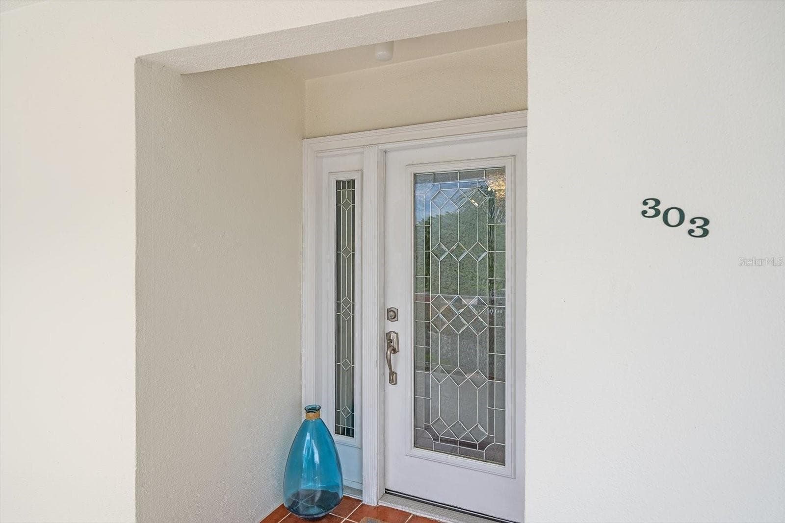 Front entry - 100 SANDS POINT RD #303, LONGBOAT KEY