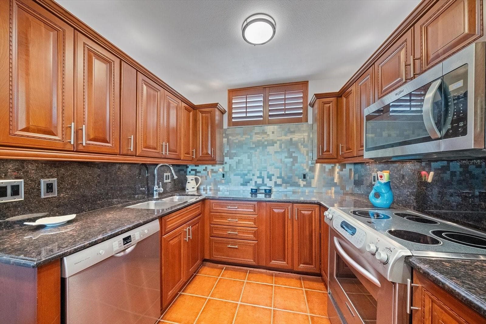 Kitchen - 100 SANDS POINT RD #303, LONGBOAT KEY