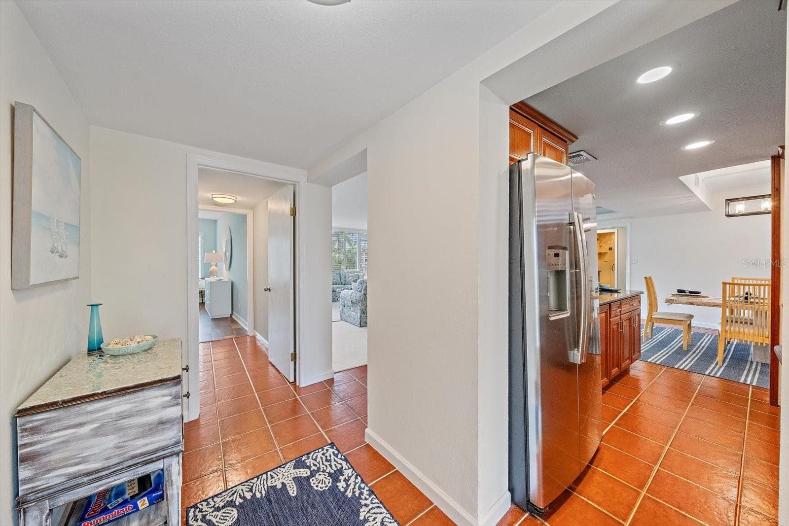 foyer - 100 SANDS POINT RD #303, LONGBOAT KEY