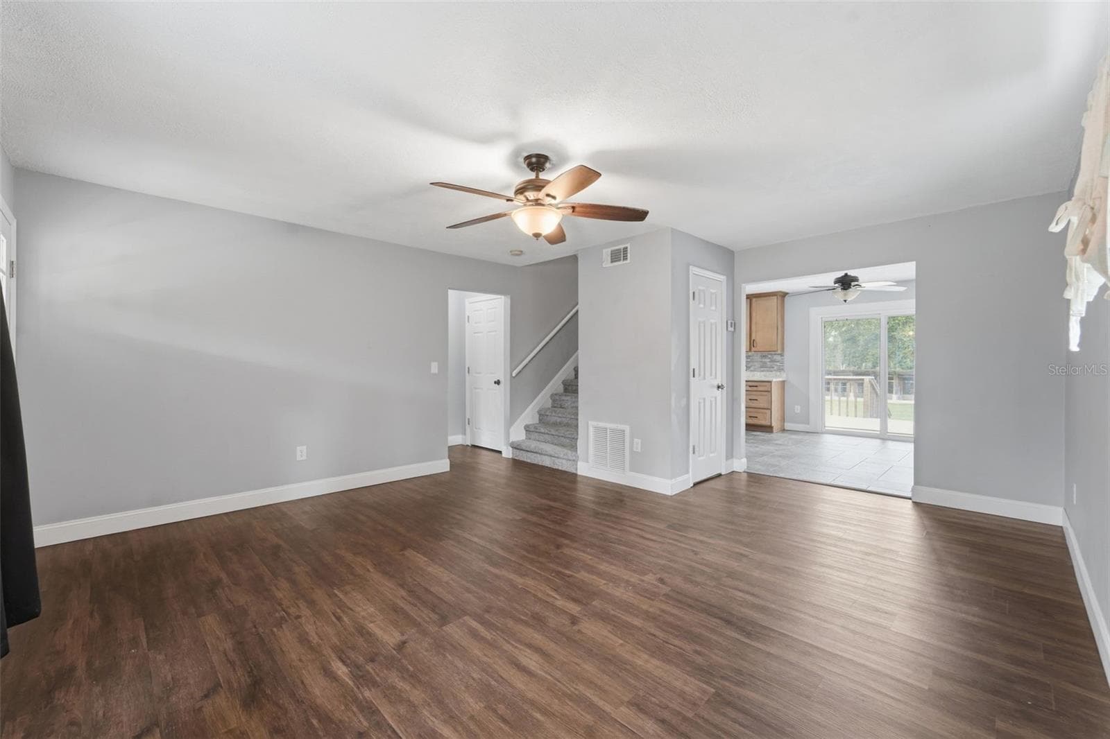 Living Room - 41707 ASPEN ST, EUSTIS