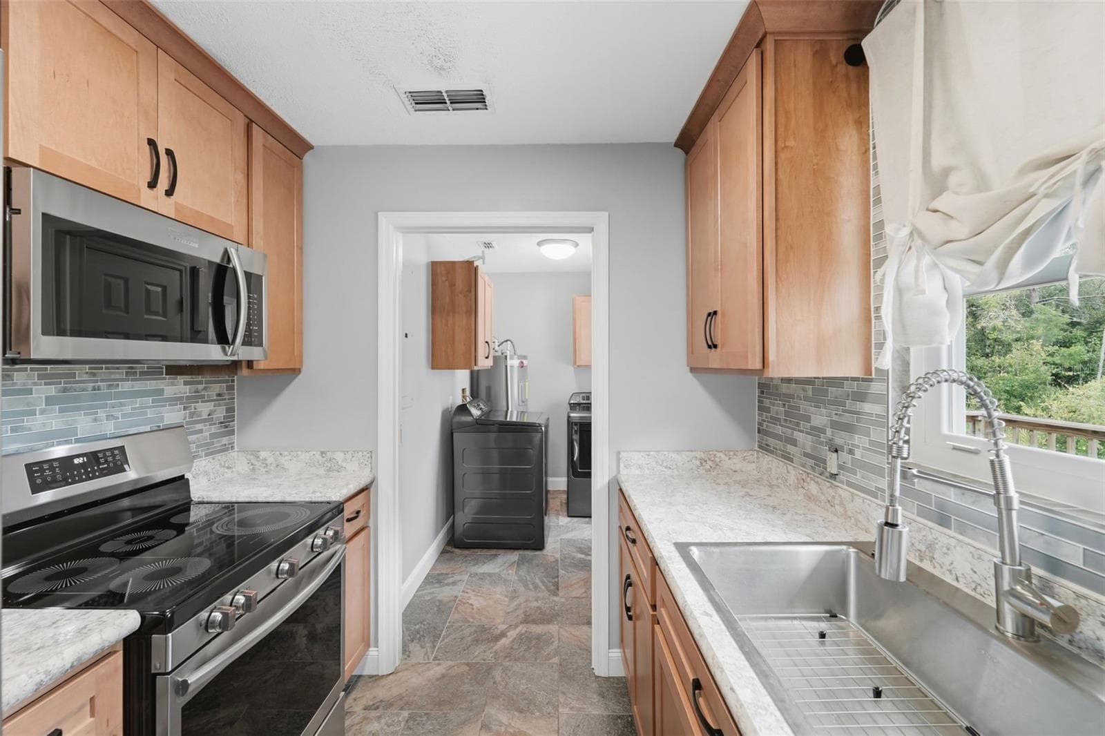 Kitchen - 41707 ASPEN ST, EUSTIS
