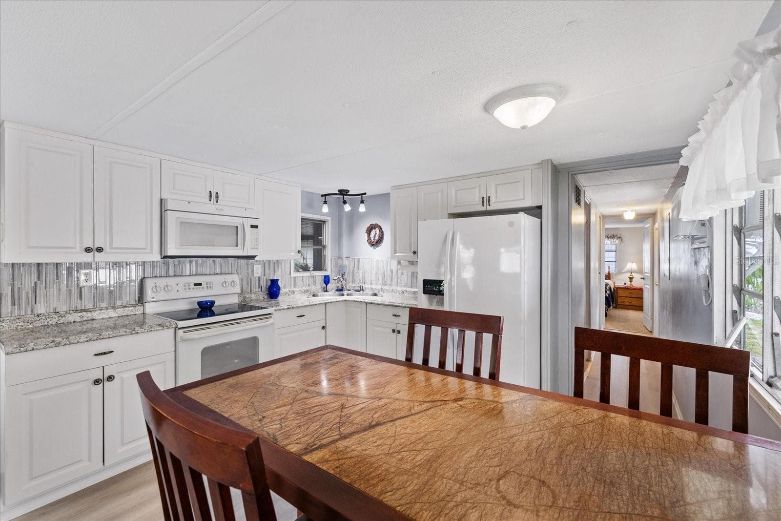 Mobile Home at 3405 FLORENCE DR, ELLENTON, photo 9 of 23