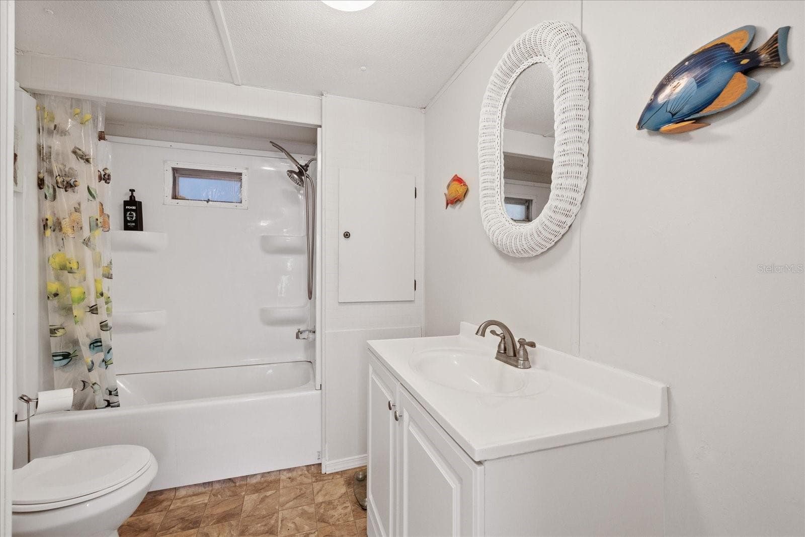 Mobile Home at 3405 FLORENCE DR, ELLENTON, photo 11 of 23