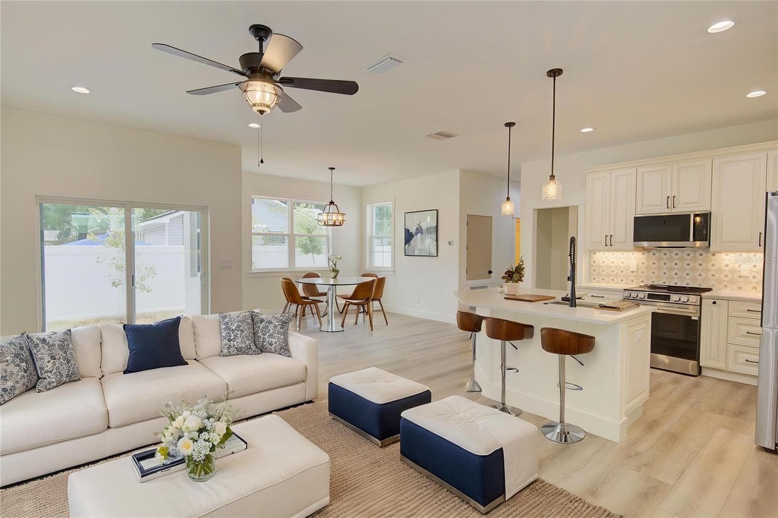 Single Family Residence at 1316 E 9TH AVE, MOUNT DORA, photo 7 of 56