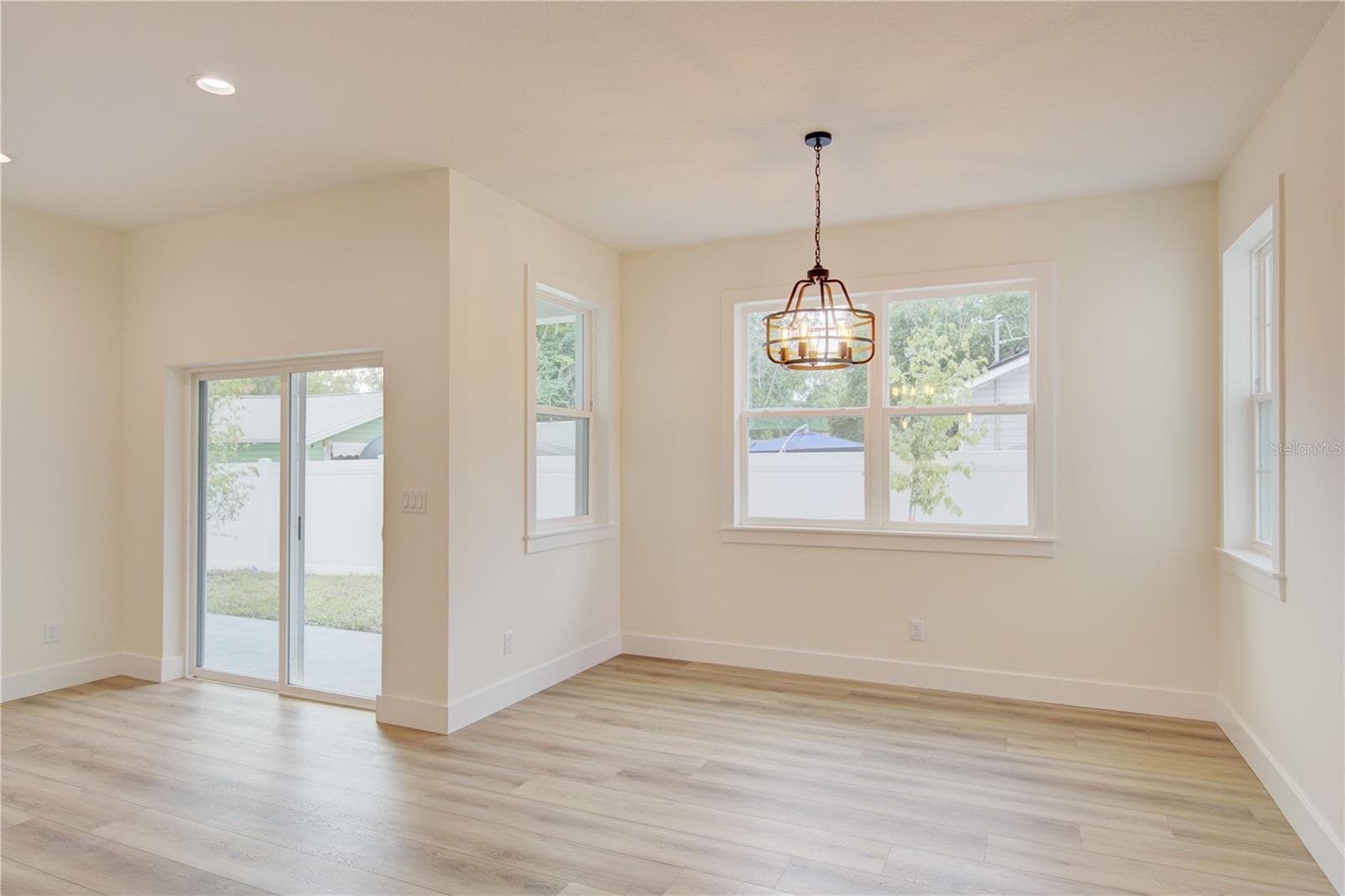 Single Family Residence at 1316 E 9TH AVE, MOUNT DORA, photo 20 of 56