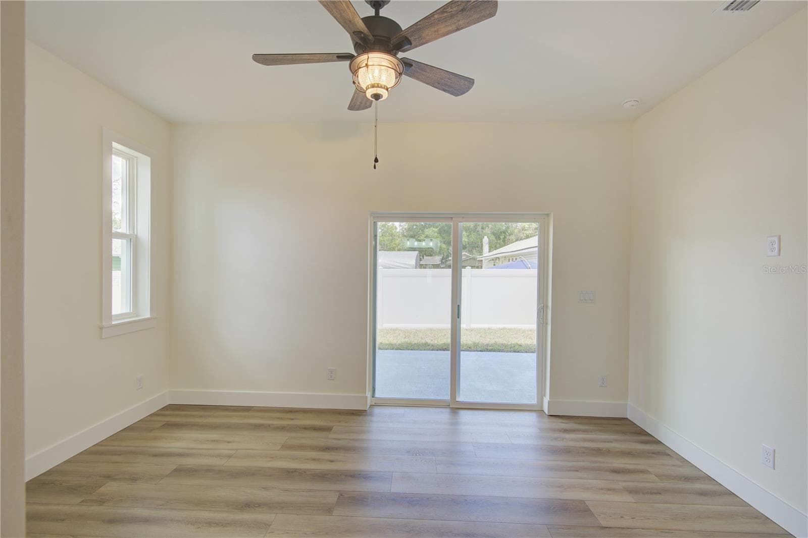 Single Family Residence at 1316 E 9TH AVE, MOUNT DORA, photo 26 of 56