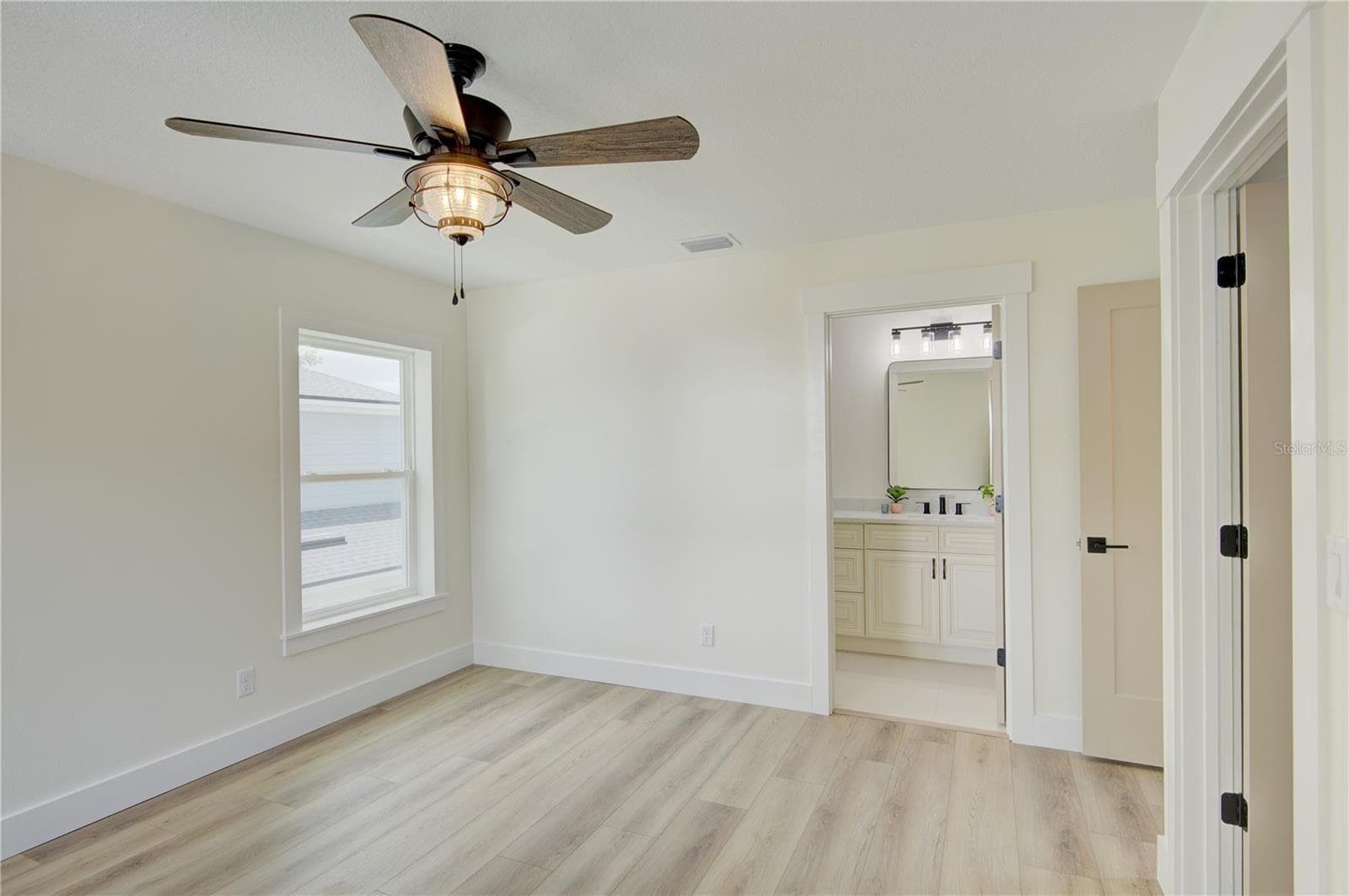 Single Family Residence at 1316 E 9TH AVE, MOUNT DORA, photo 38 of 56
