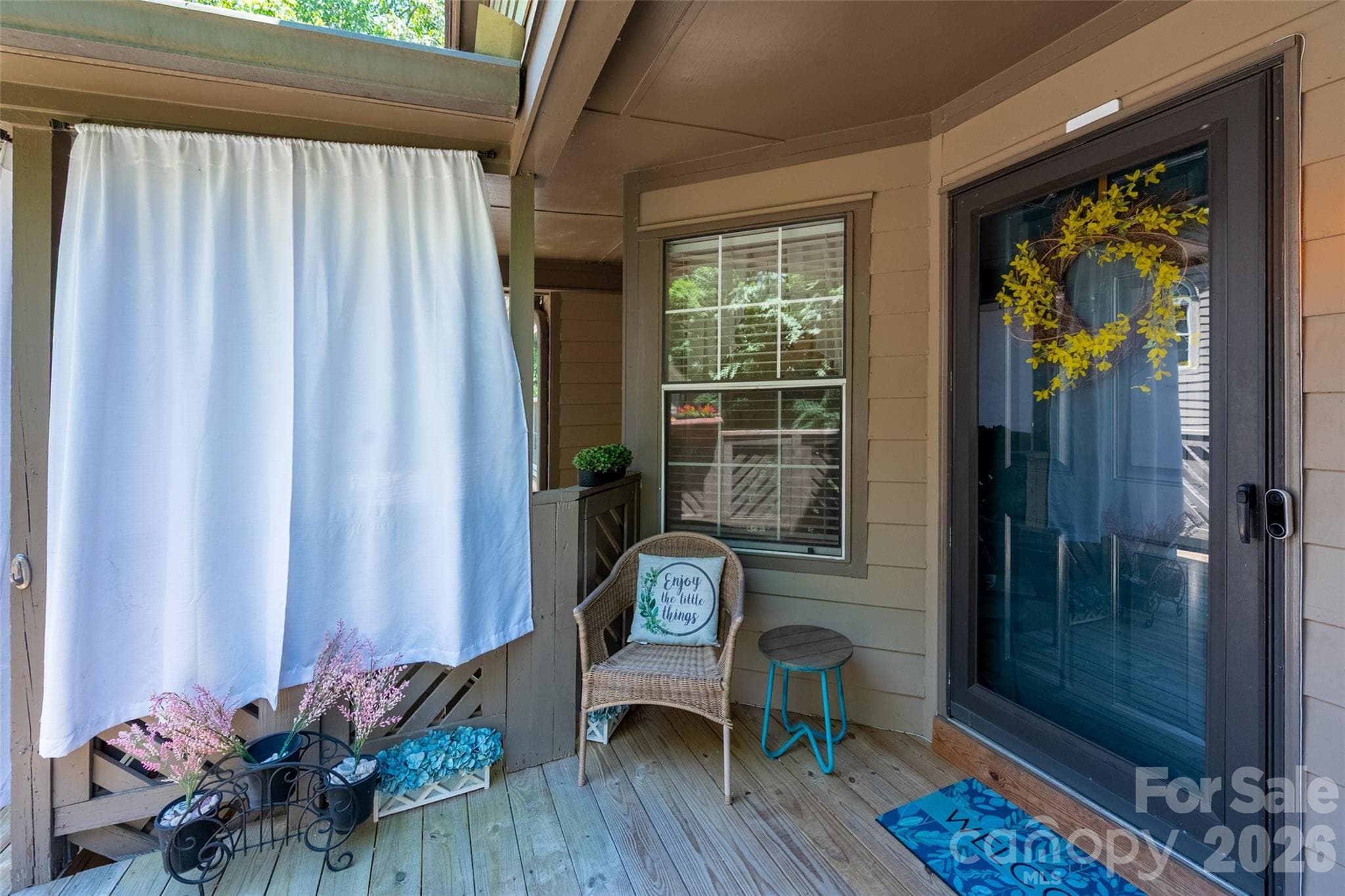 Condominium at Charlotte, photo 2 of 32