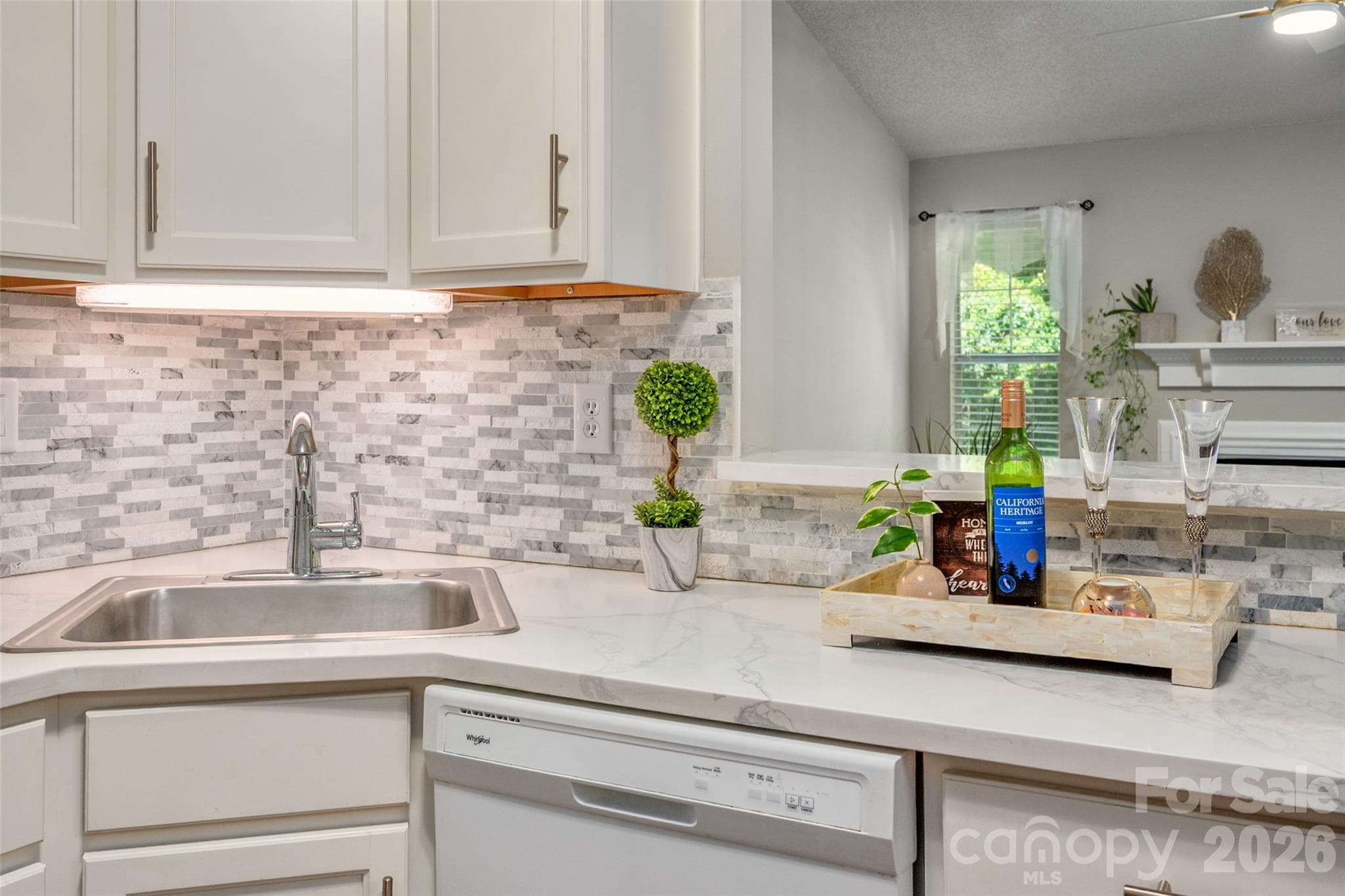 Condominium at 6150 Gray Gate Lane, Charlotte, photo 10 of 32