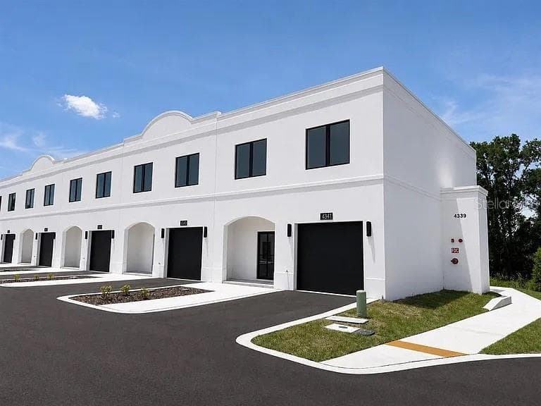 4365 CAMBIO GARDENS CT