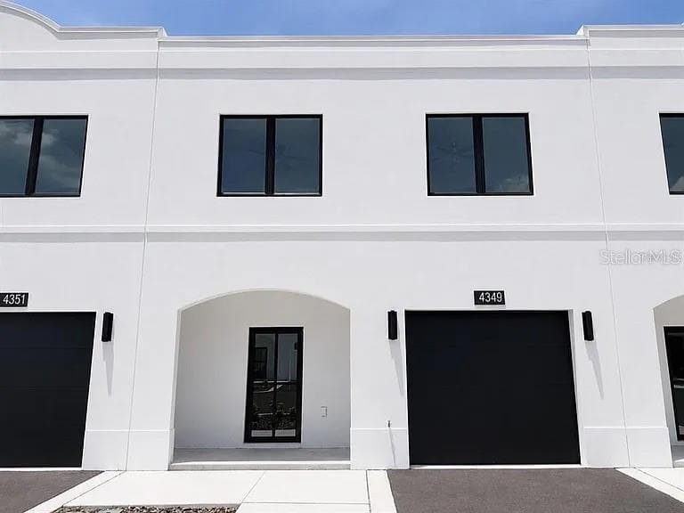 Townhouse at 4365 CAMBIO GARDENS CT, TAMPA, photo 2 of 29