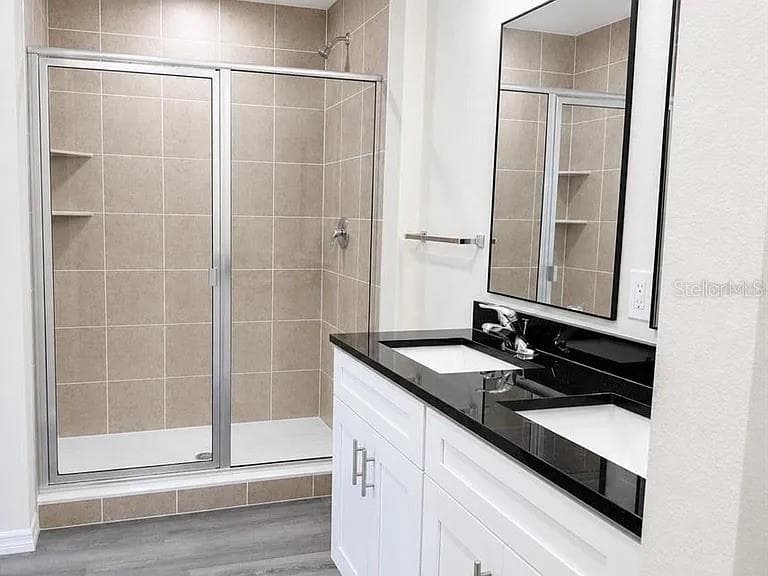 Townhouse at 4365 CAMBIO GARDENS CT, TAMPA, photo 14 of 29