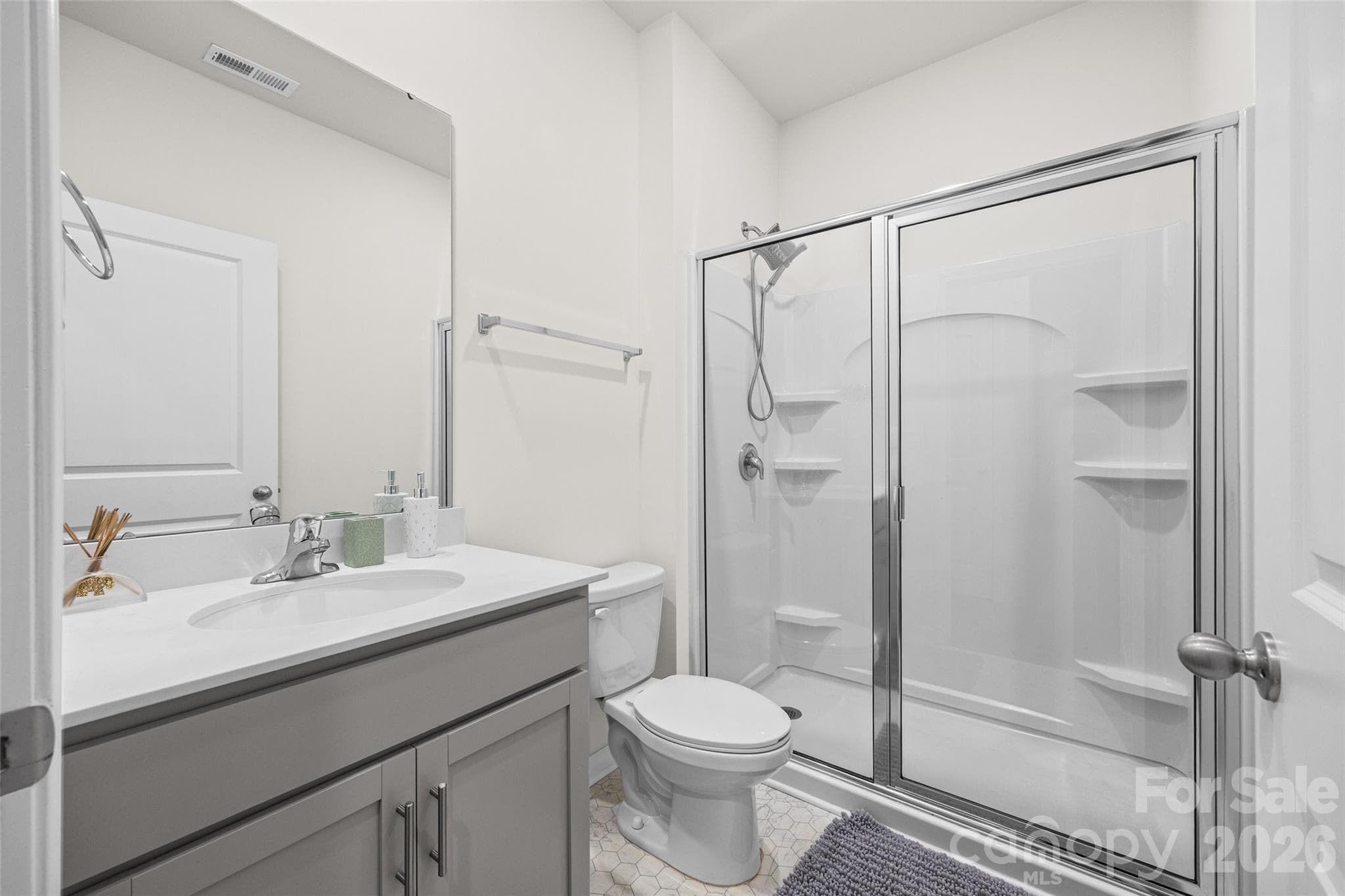 Single Family Residence at 3623 Azalea Ridge Drive, Mount Holly, photo 16 of 49
