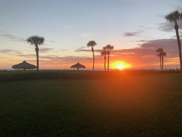 Sunset - 100 SANDS POINT RD #303, LONGBOAT KEY