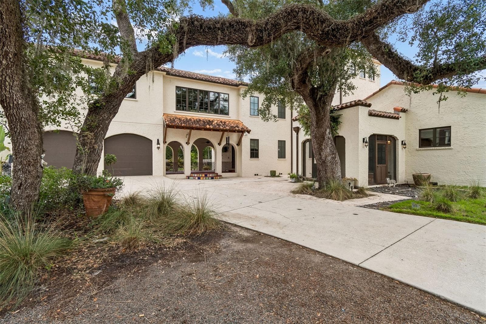 Single Family Residence at 2603 S PARKVIEW ST, TAMPA, photo 5 of 100