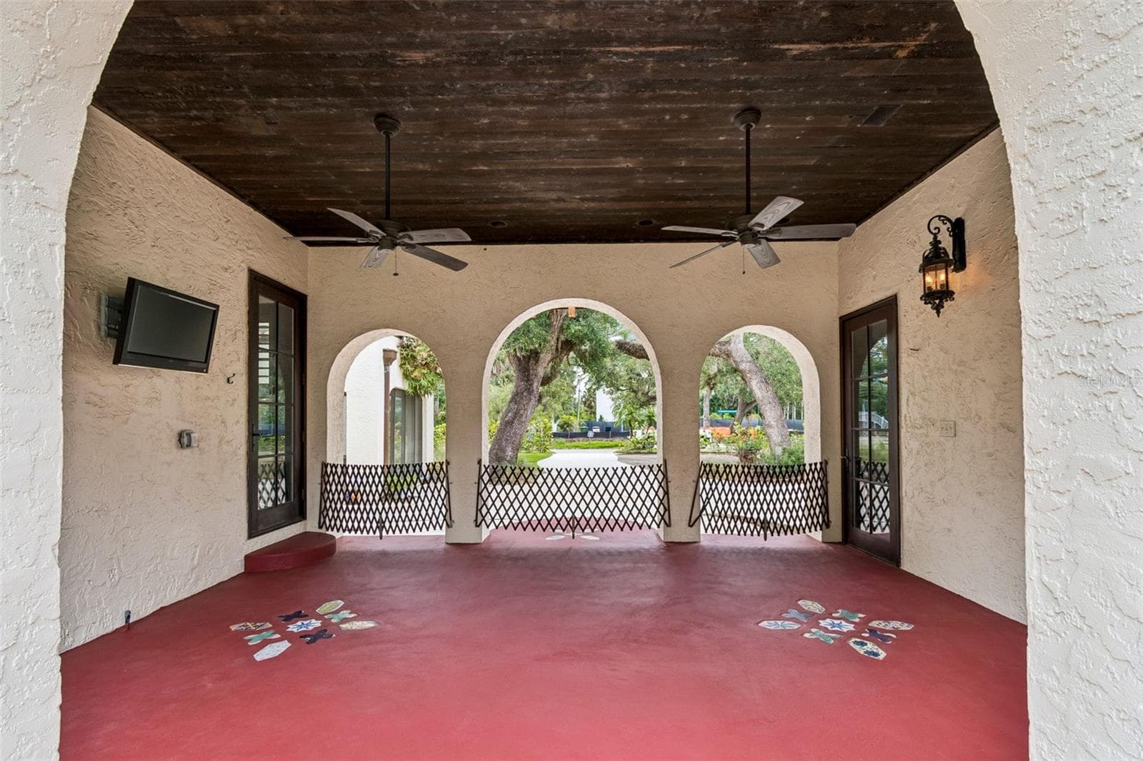 Single Family Residence at 2603 S PARKVIEW ST, TAMPA, photo 16 of 100