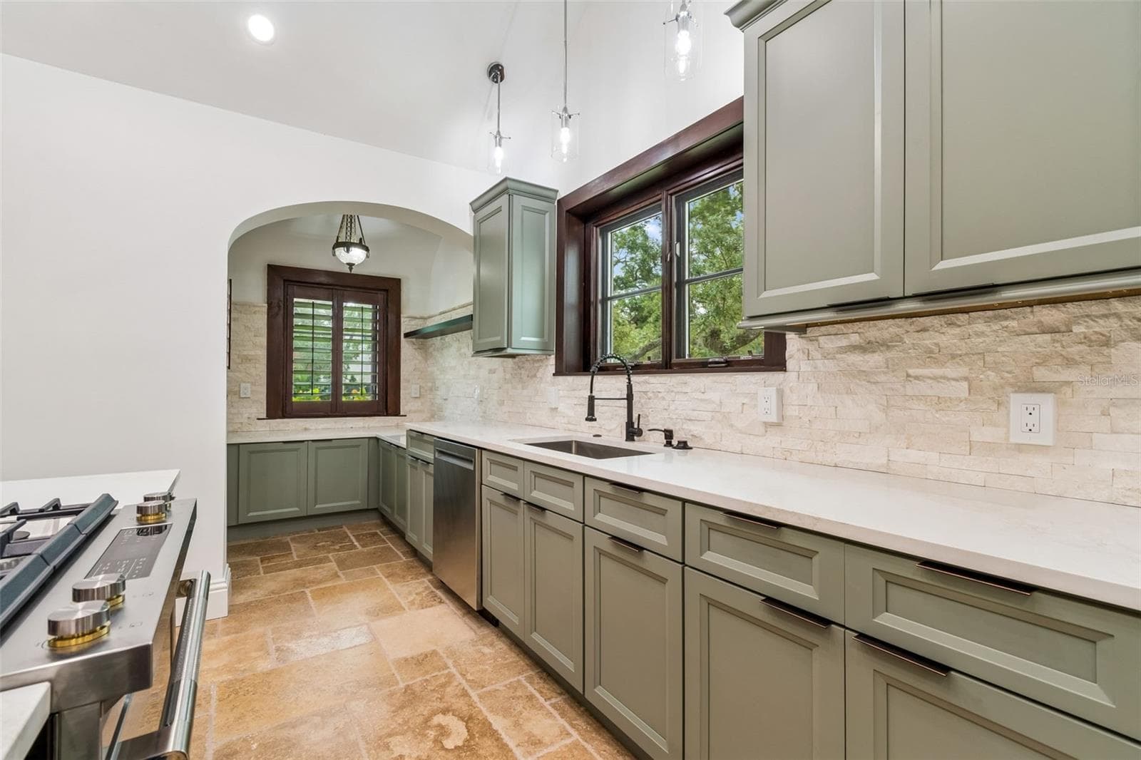 Single Family Residence at 2603 S PARKVIEW ST, TAMPA, photo 35 of 100