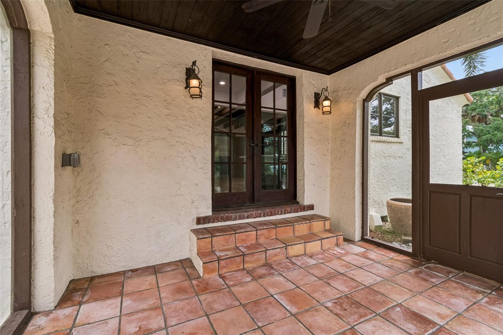 Single Family Residence at 2603 S PARKVIEW ST, TAMPA, photo 42 of 100