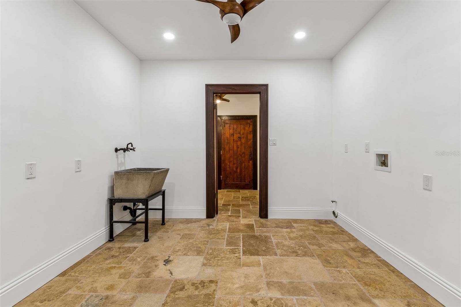 Single Family Residence at 2603 S PARKVIEW ST, TAMPA, photo 56 of 100