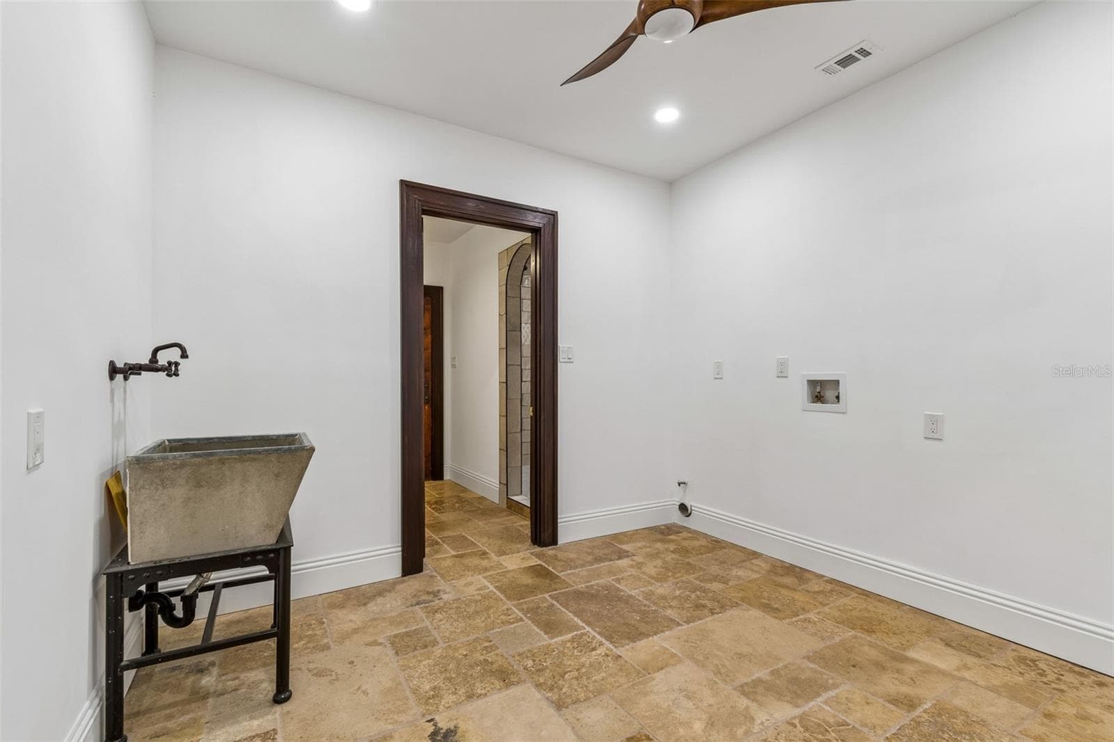 Single Family Residence at 2603 S PARKVIEW ST, TAMPA, photo 58 of 100