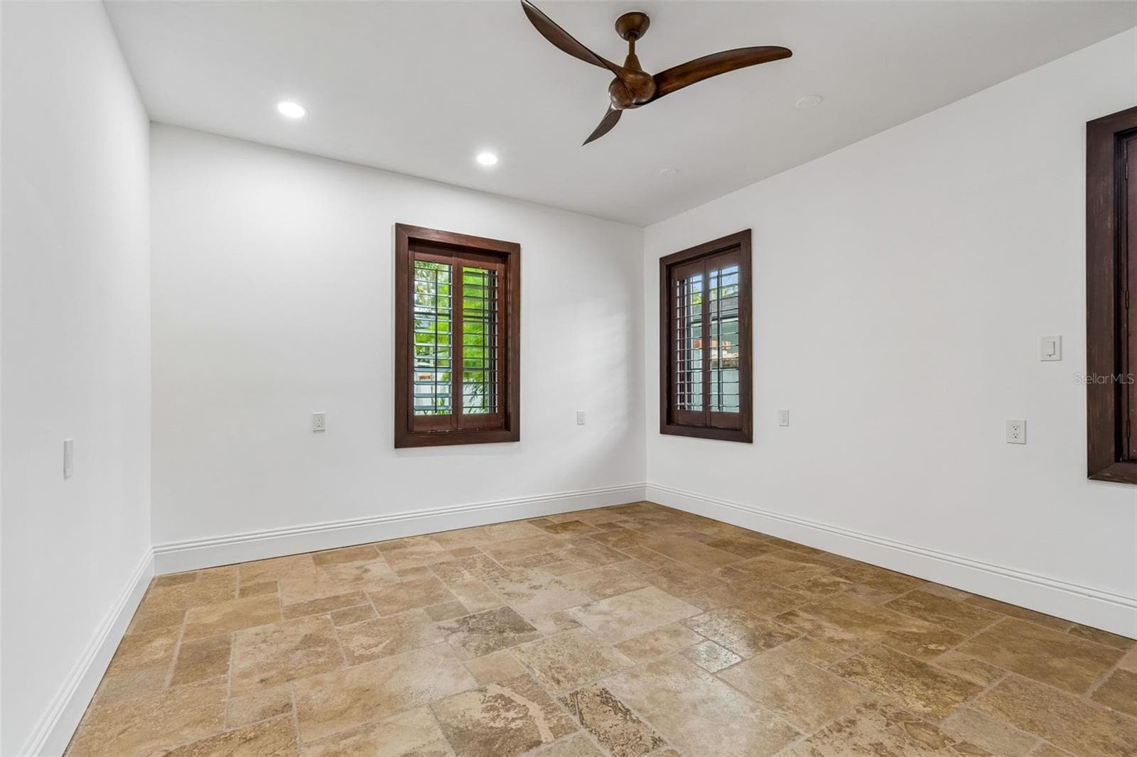 Single Family Residence at 2603 S PARKVIEW ST, TAMPA, photo 64 of 100
