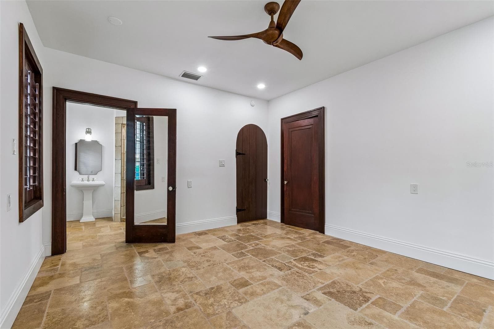 Single Family Residence at 2603 S PARKVIEW ST, TAMPA, photo 66 of 100