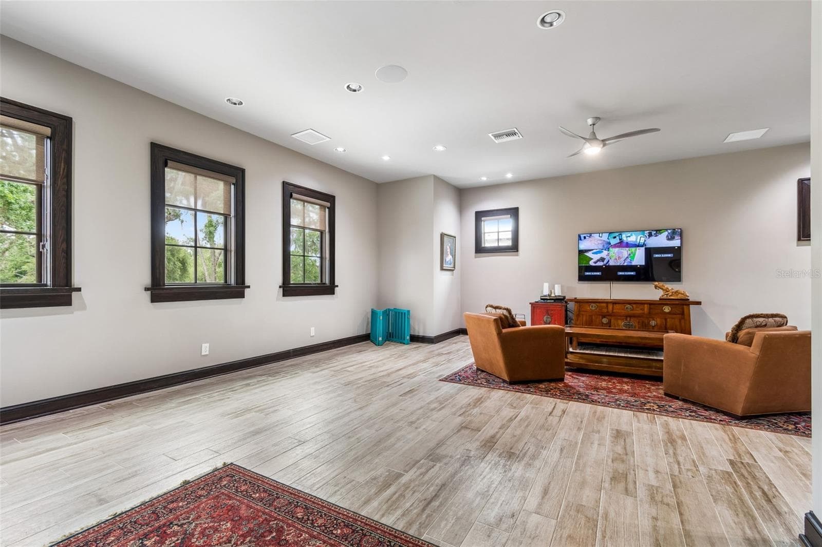 Single Family Residence at 2603 S PARKVIEW ST, TAMPA, photo 89 of 100