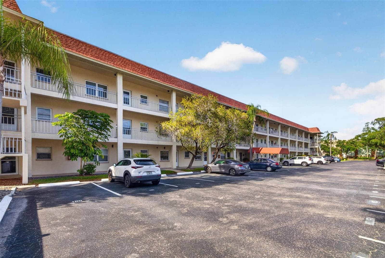 Condominium at 4000 3RD ST N #304, ST PETERSBURG, photo 25 of 25