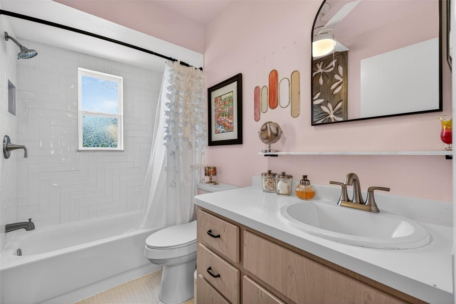 Condominium at 4000 3RD ST N #304, ST PETERSBURG, photo 13 of 25